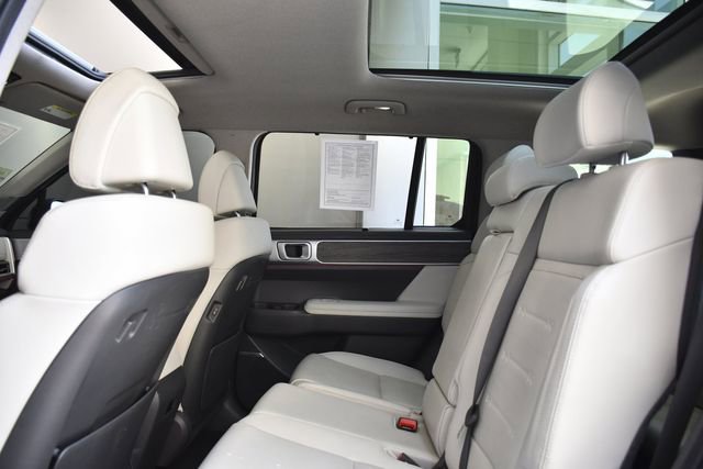 Used 2024 Hyundai Santa Fe Limited FWD image 23
