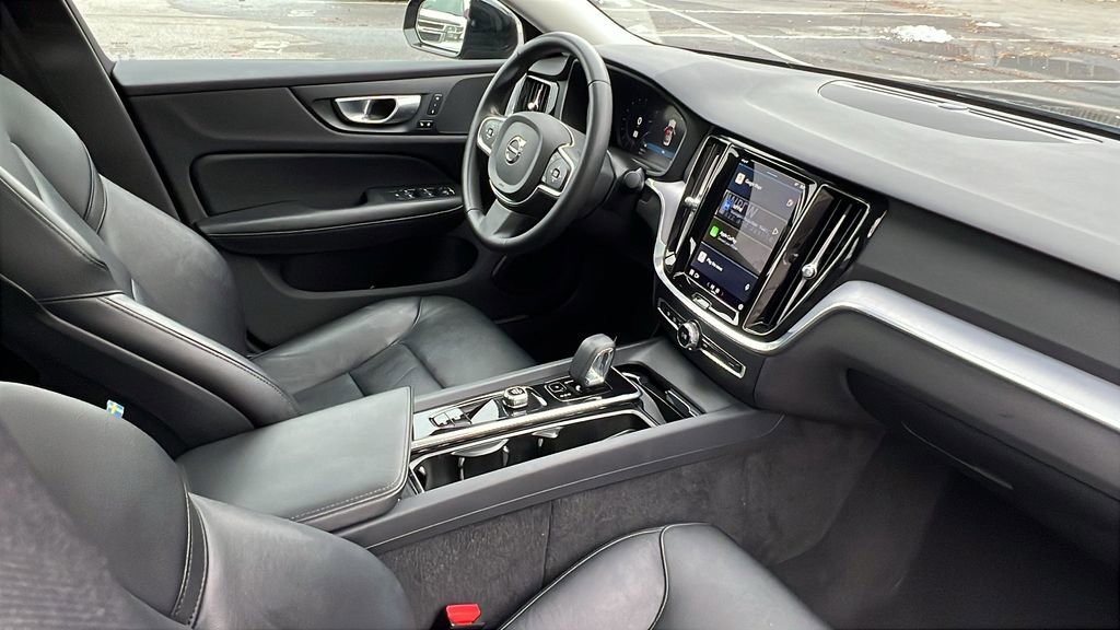Used 2024 Volvo S60 B5 Core image 15