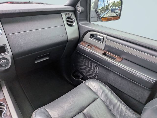 Used 2017 Ford Expedition Platinum RWD image 17