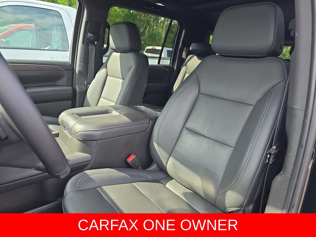 Used 2021 Chevrolet Suburban LT AWD/4WD image 15