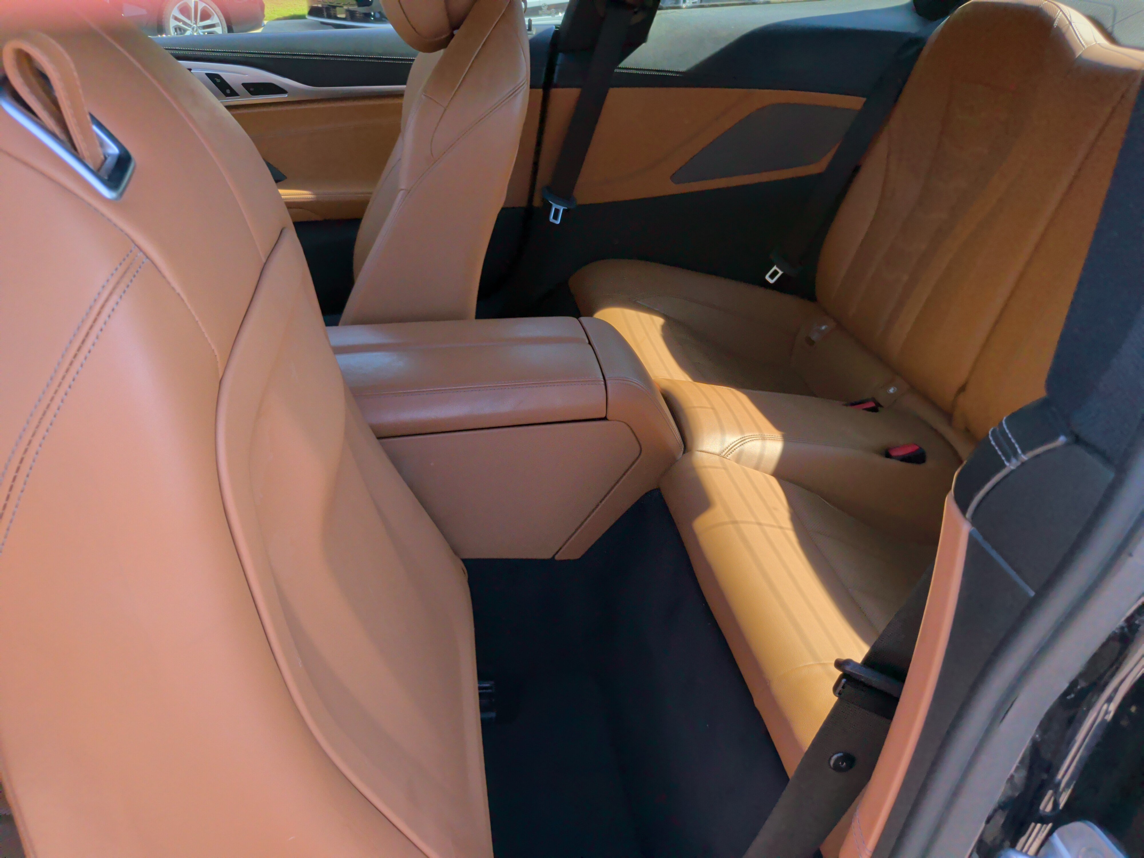 Used 2020 BMW 840i Coupe w/ M Sport Package RWD image 32