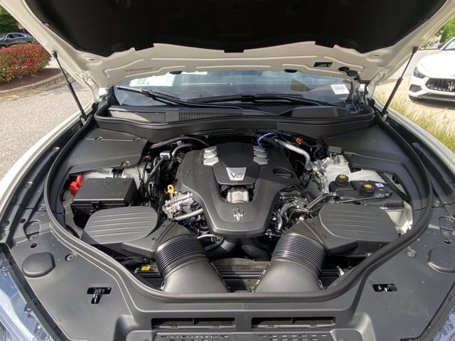 New 2024 Maserati Levante GT Ultima image 10