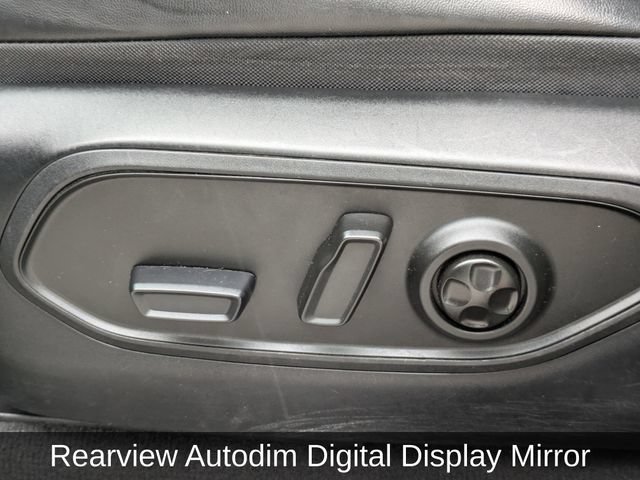 Used 2021 Jeep Grand Cherokee L Limited w/ Luxury Tech Group II AWD/4WD image 32