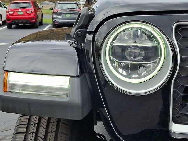 Used 2022 Jeep Gladiator Overland w/ Popular Equipment Package image 11