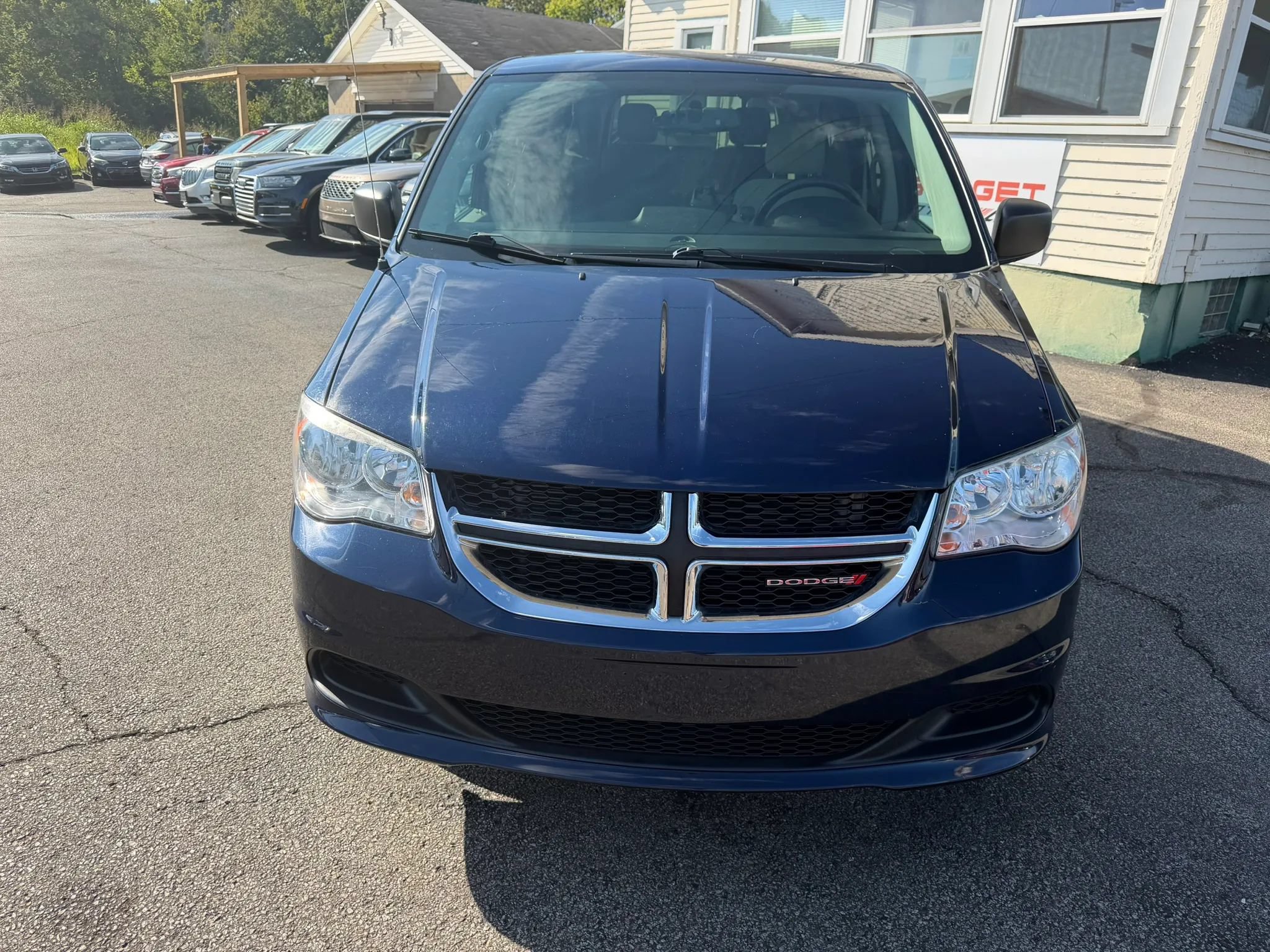 Used 2014 Dodge Grand Caravan SE w/ Quick Order Package 29E SE FWD image 4