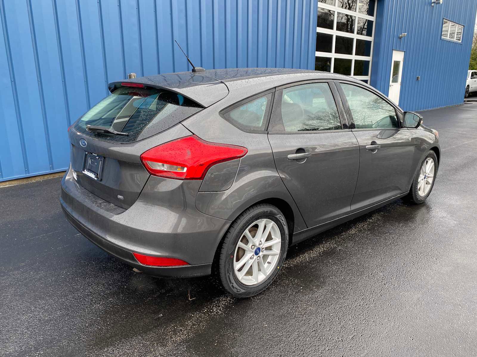 Used 2015 Ford Focus SE image 4