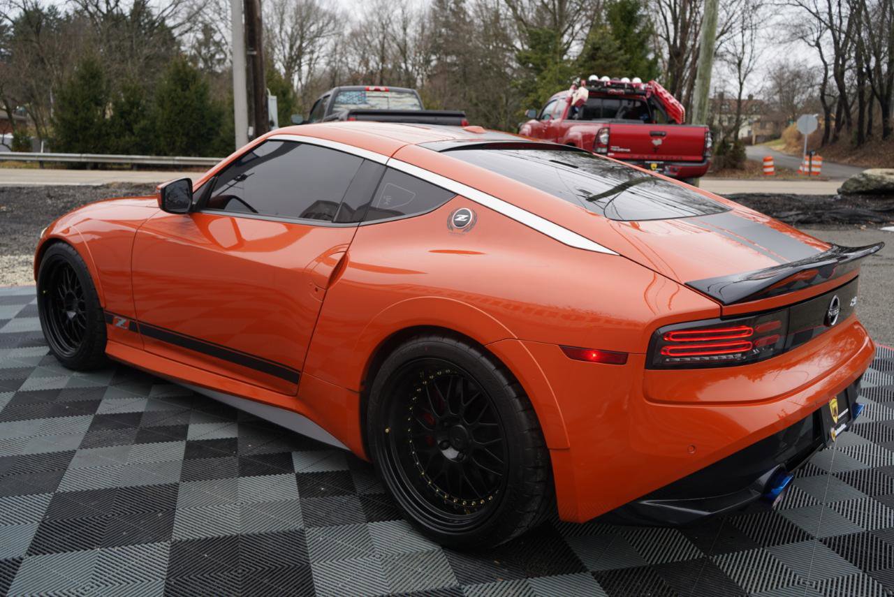 Used 2024 Nissan Z Performance w/ Heritage Edition image 9