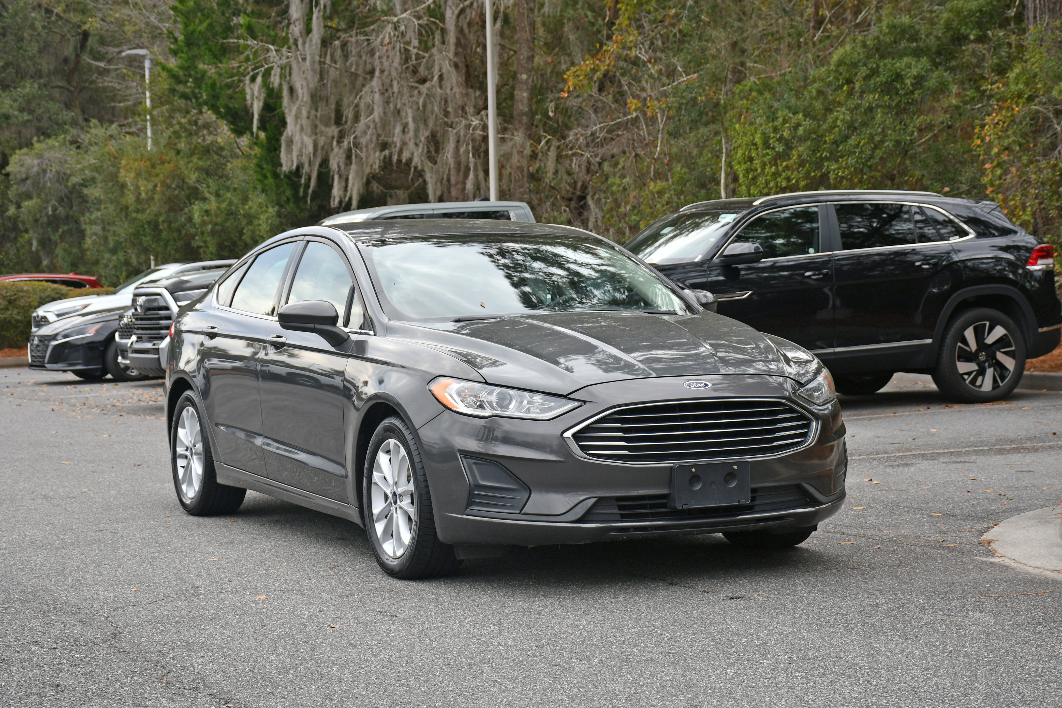 Used 2020 Ford Fusion SE image 6