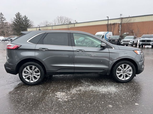 Used 2024 Ford Edge Titanium image 4