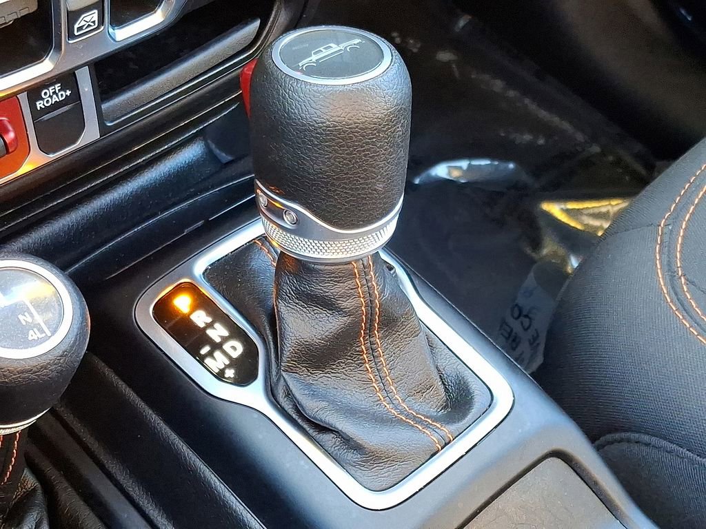 Used 2022 Jeep Gladiator Mojave w/ LED Lighting Group image 15