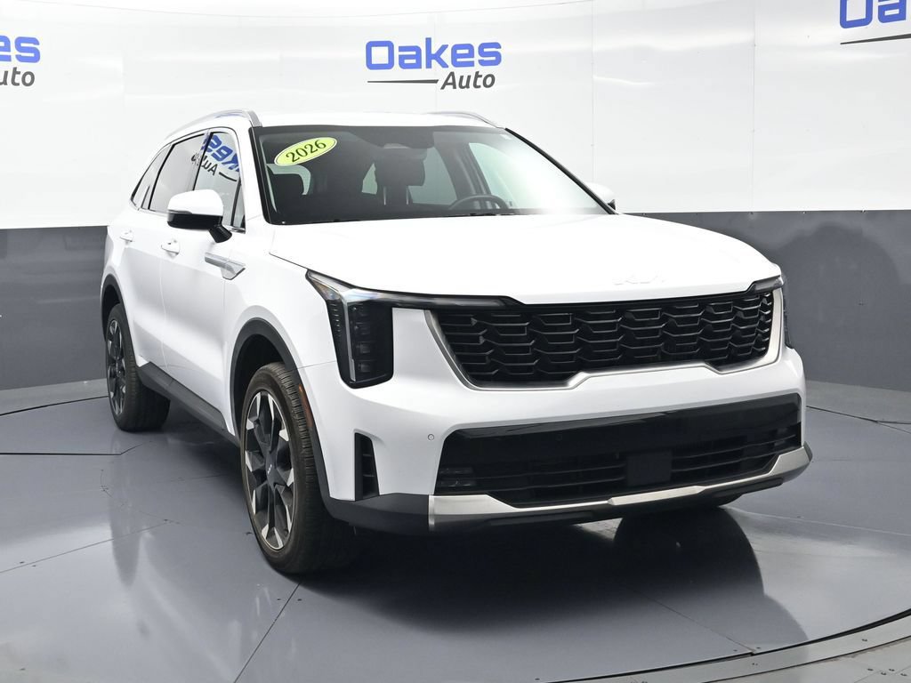 Certified 2026 Kia Sorento EX AWD/4WD image 2