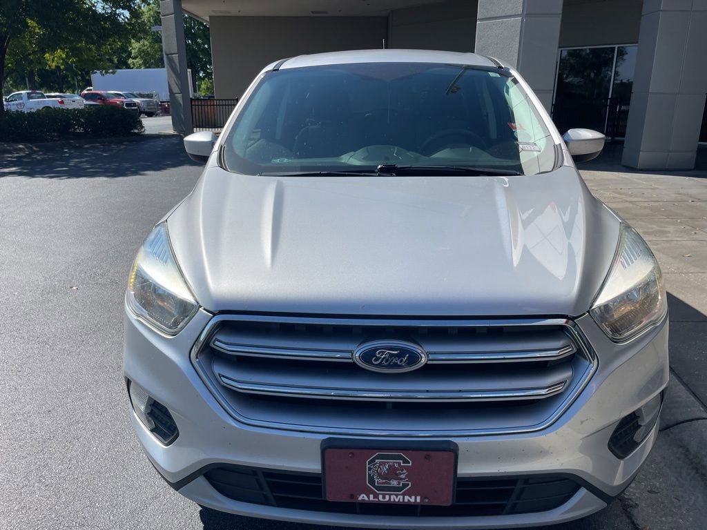 Used 2017 Ford Escape SE FWD image 3