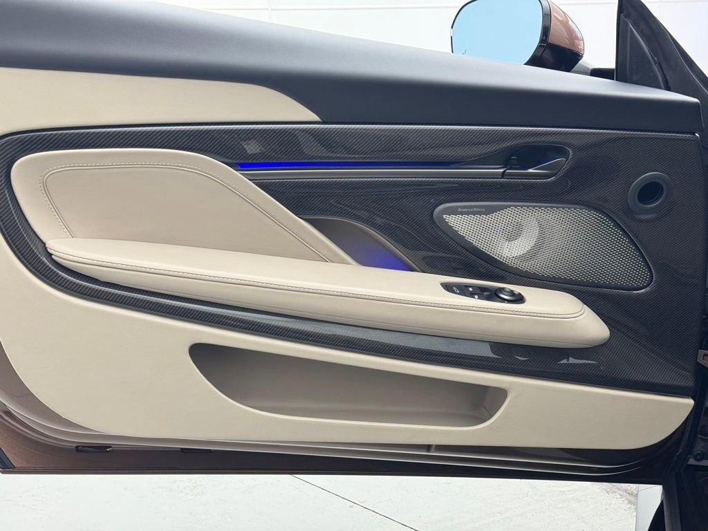 New 2026 Aston Martin Vanquish Convertible image 11