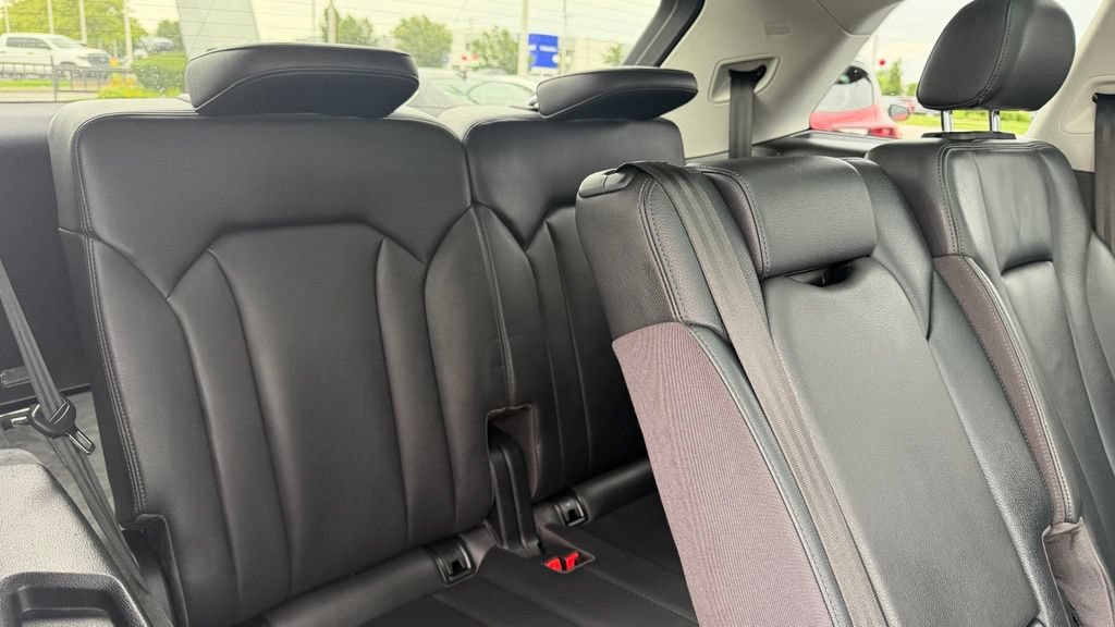 Used 2019 Audi Q7 3.0T Premium AWD/4WD image 19