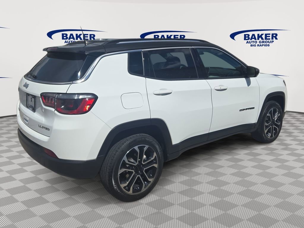 Used 2022 Jeep Compass Limited image 4