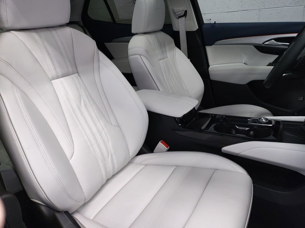 New 2026 Buick Envision Avenir image 9