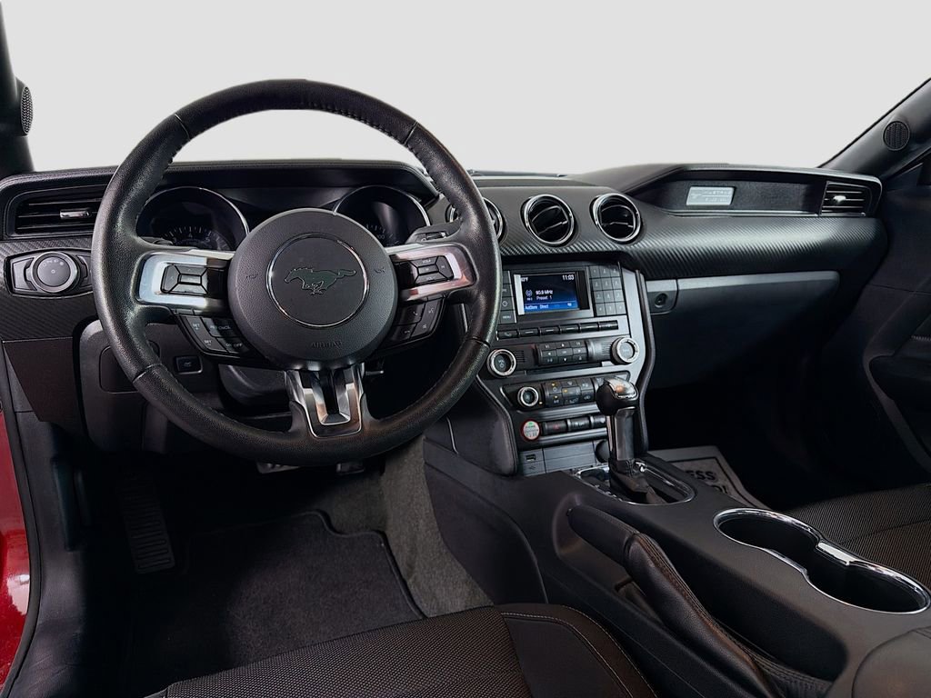 Used 2017 Ford Mustang Coupe RWD image 22