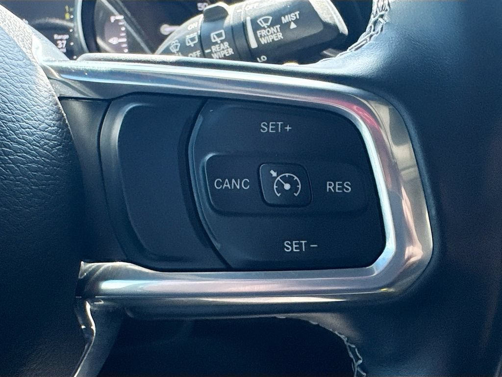 Used 2022 Jeep Wrangler Unlimited Sahara w/ Cold Weather Group AWD/4WD image 12