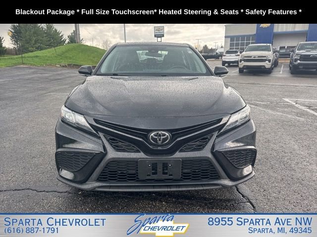 Used 2024 Toyota Camry SE FWD image 8