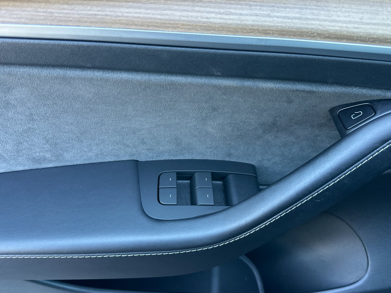 Used 2023 Tesla Model 3 Standard Range RWD image 11