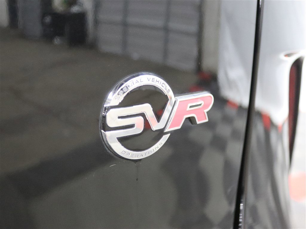 Used 2020 Jaguar F-PACE SVR image 8