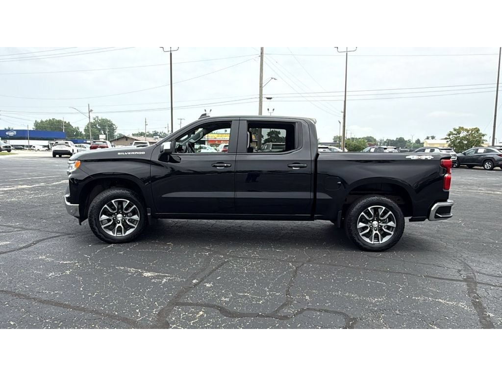 Used 2024 Chevrolet Silverado 1500 LT AWD/4WD image 4