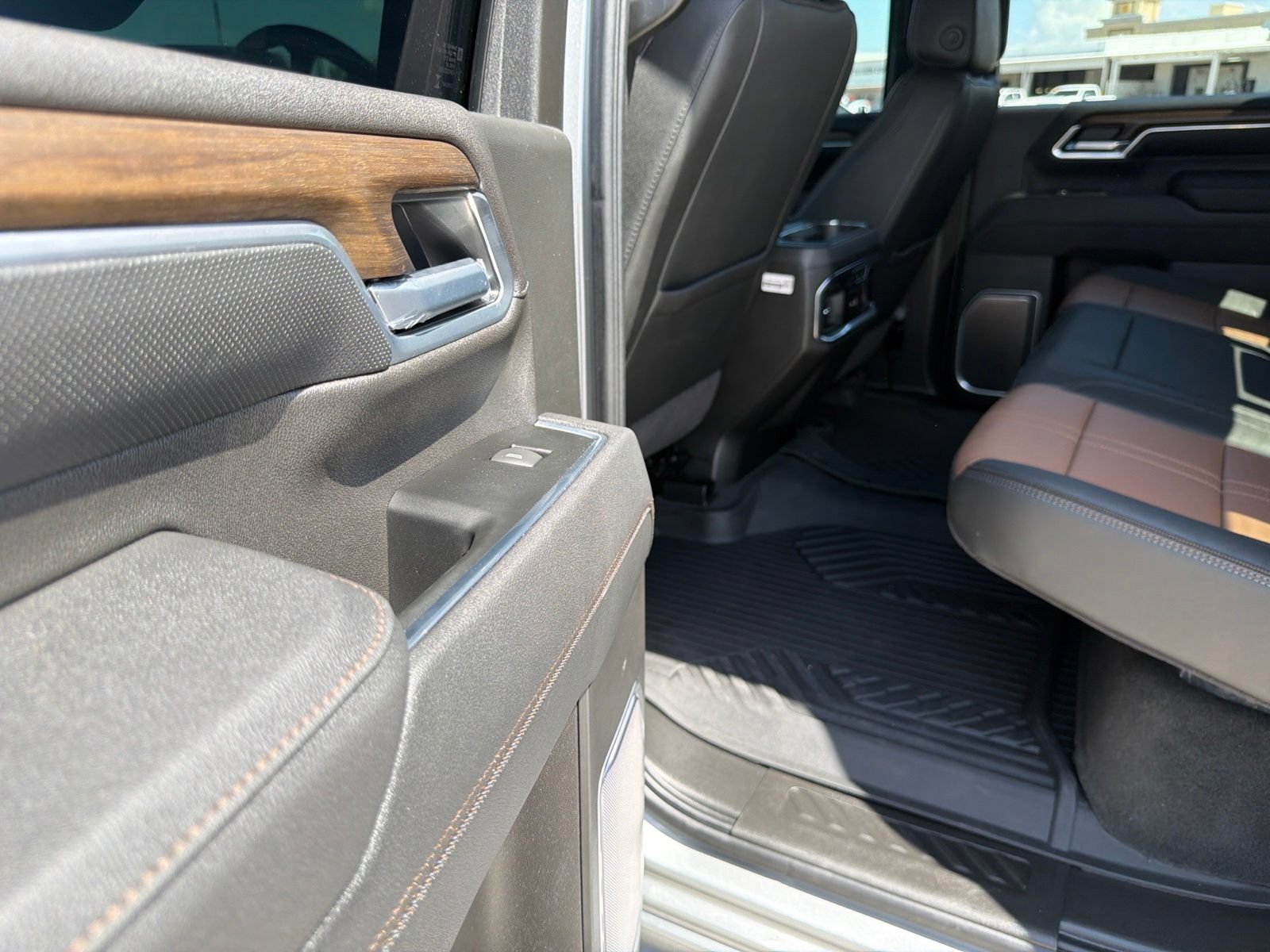 Used 2026 Chevrolet Silverado 2500 High Country w/ High Country Premium Package AWD/4WD image 19