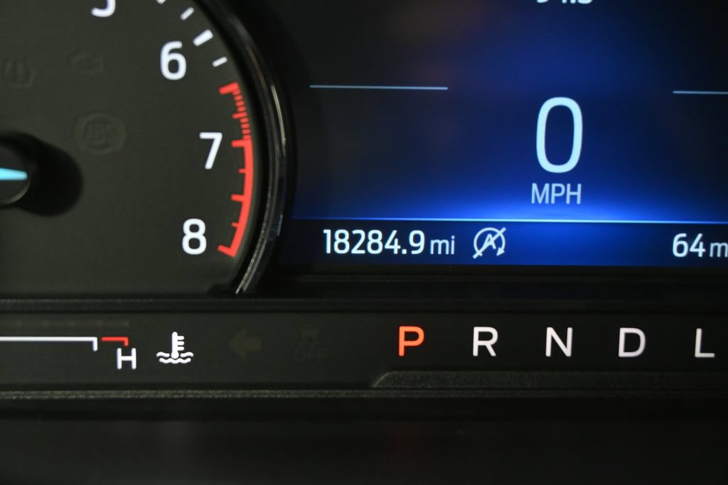 Used 2024 Ford Explorer XLT AWD/4WD image 26