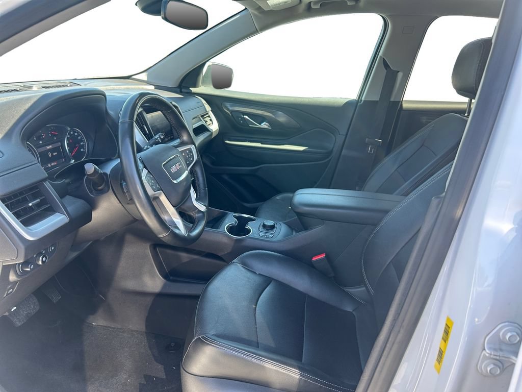 Used 2024 GMC Terrain SLT AWD/4WD image 15