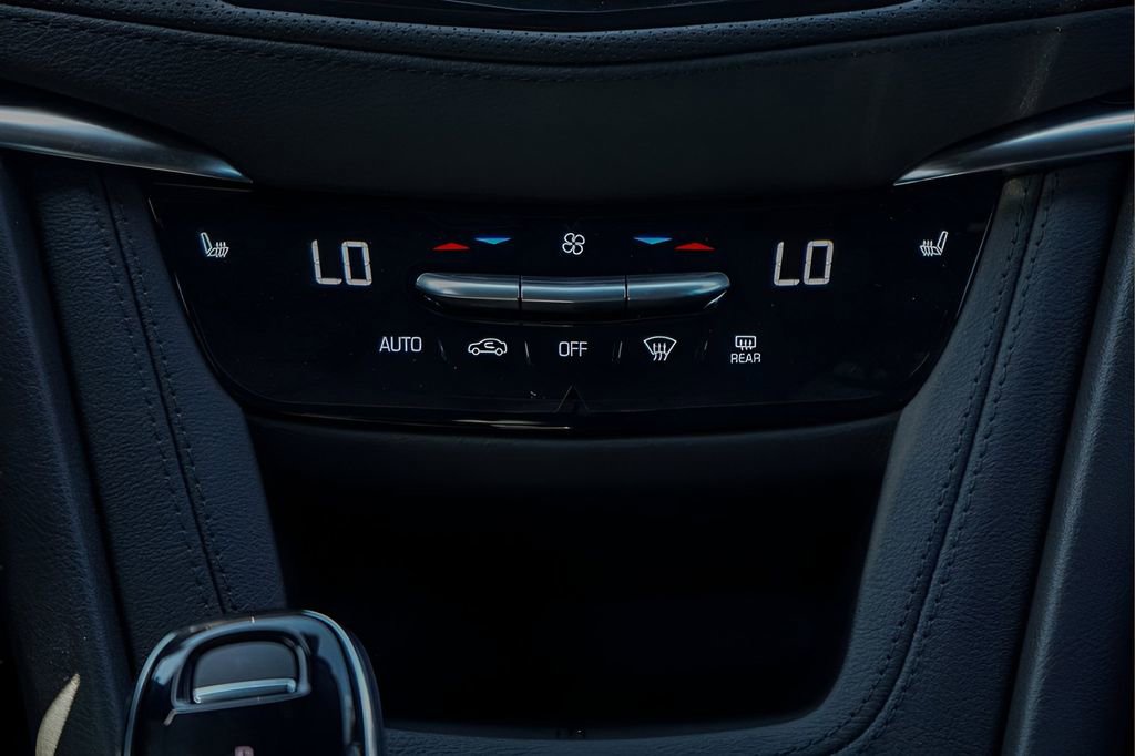 New 2026 Cadillac XT5 Premium Luxury w/ LPO, ONYX Package image 17