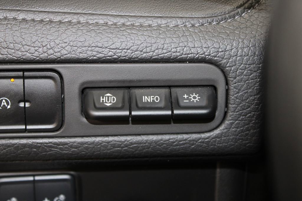 Used 2024 GMC Yukon XL Denali image 48