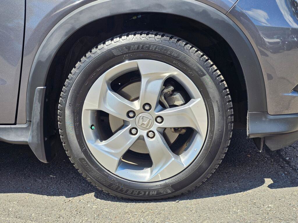 Used 2017 Honda HR-V EX-L image 9