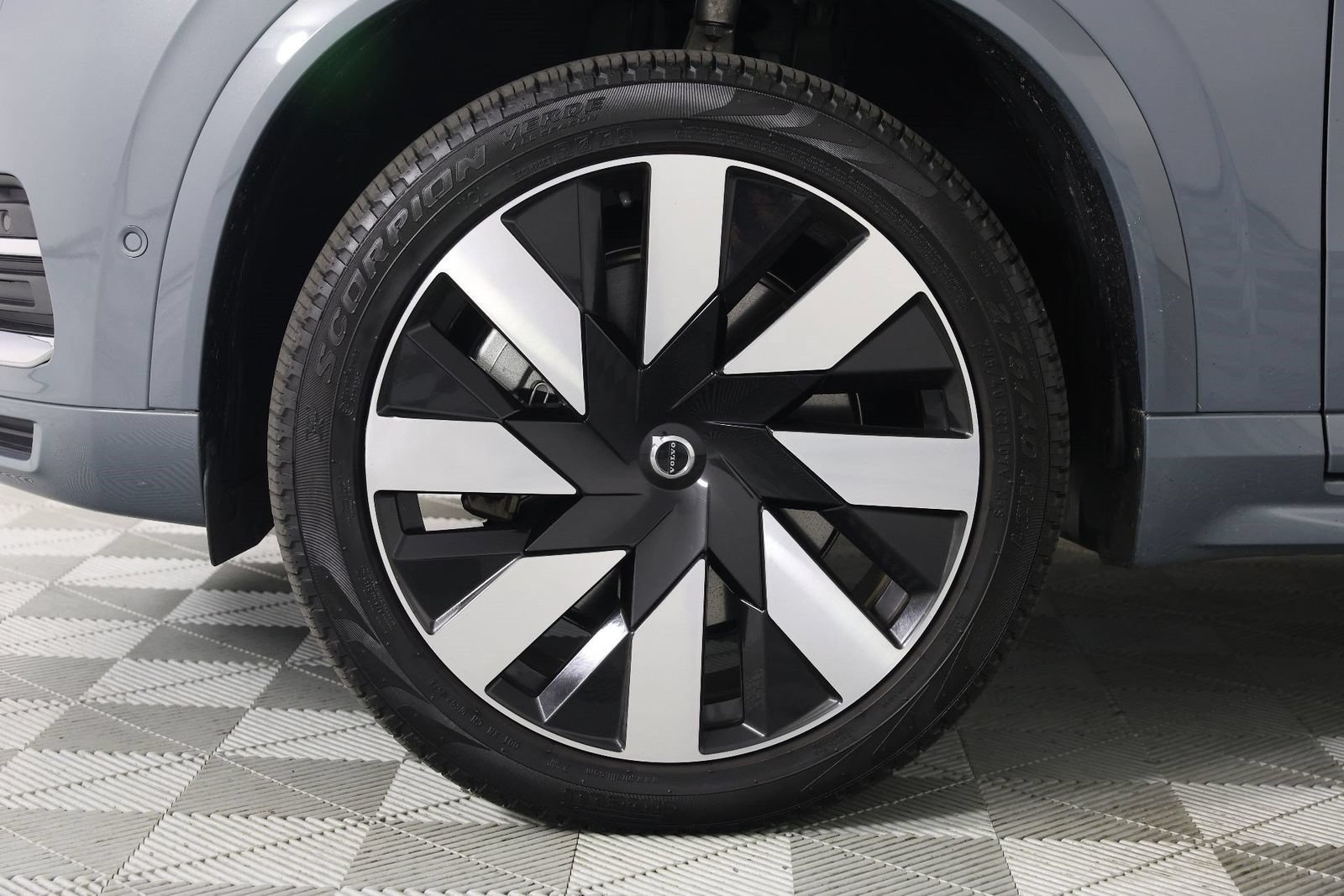 Used 2023 Volvo XC90 T8 Ultimate AWD/4WD image 28