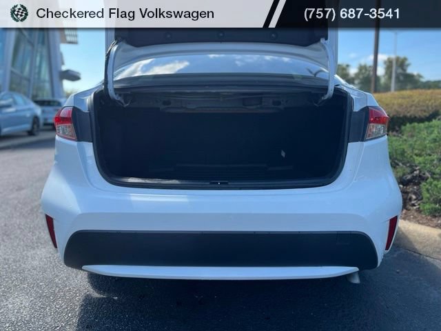Used 2022 Toyota Corolla LE FWD image 30