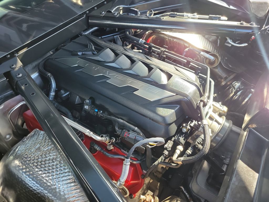 Used 2025 Chevrolet Corvette Stingray Coupe w/ Z51 Performance Package image 11