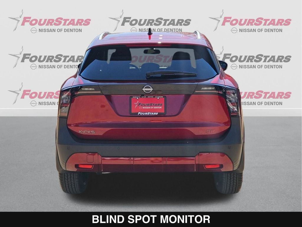 New 2026 Nissan Kicks SR image 5