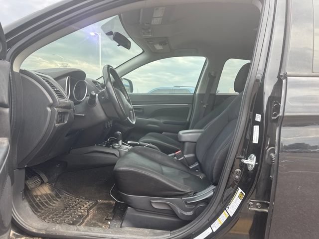 Used 2015 Mitsubishi Outlander Sport ES AWD/4WD image 9