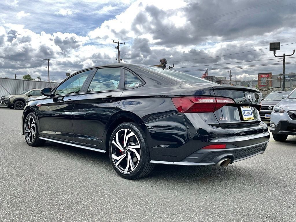Used 2022 Volkswagen Jetta GLI Autobahn FWD image 6