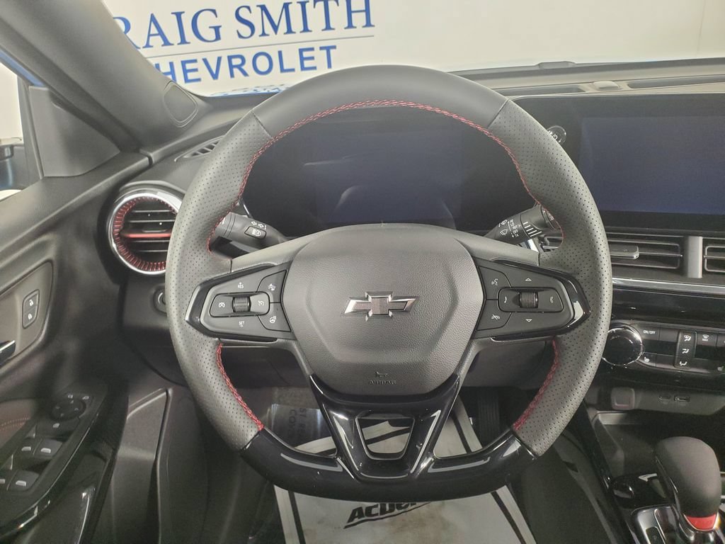 New 2026 Chevrolet Trax RS w/ Sunroof Package FWD image 16