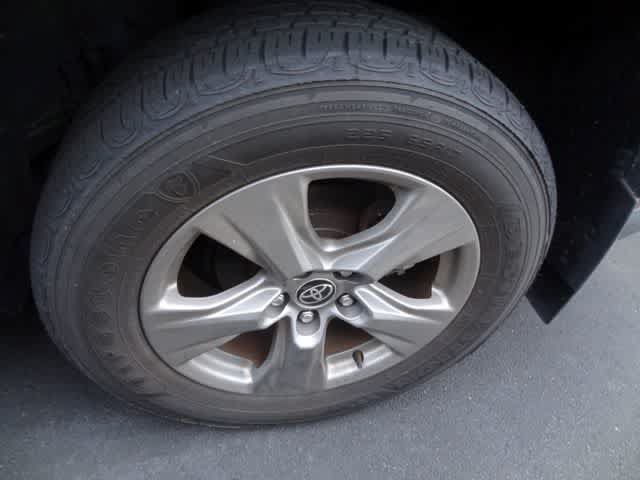 Used 2024 Toyota RAV4 XLE w/ Convenience Package AWD/4WD image 12