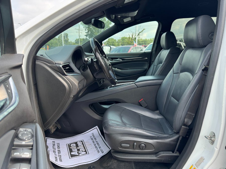 Used 2022 Buick Enclave Essence FWD image 15
