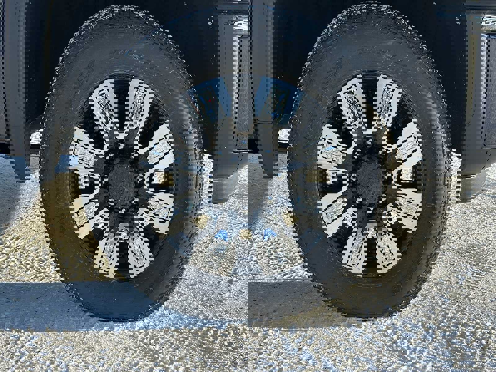 New 2026 GMC Sierra 2500 Denali w/ Denali Reserve Package image 9