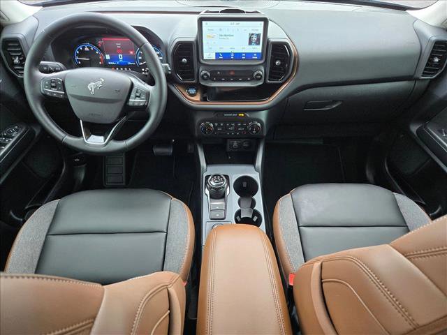 Used 2024 Ford Bronco Sport Outer Banks w/ Tech Package image 17