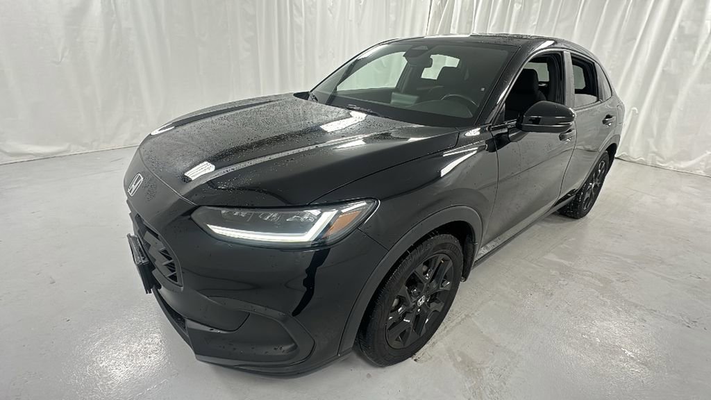 Used 2023 Honda HR-V Sport image 7