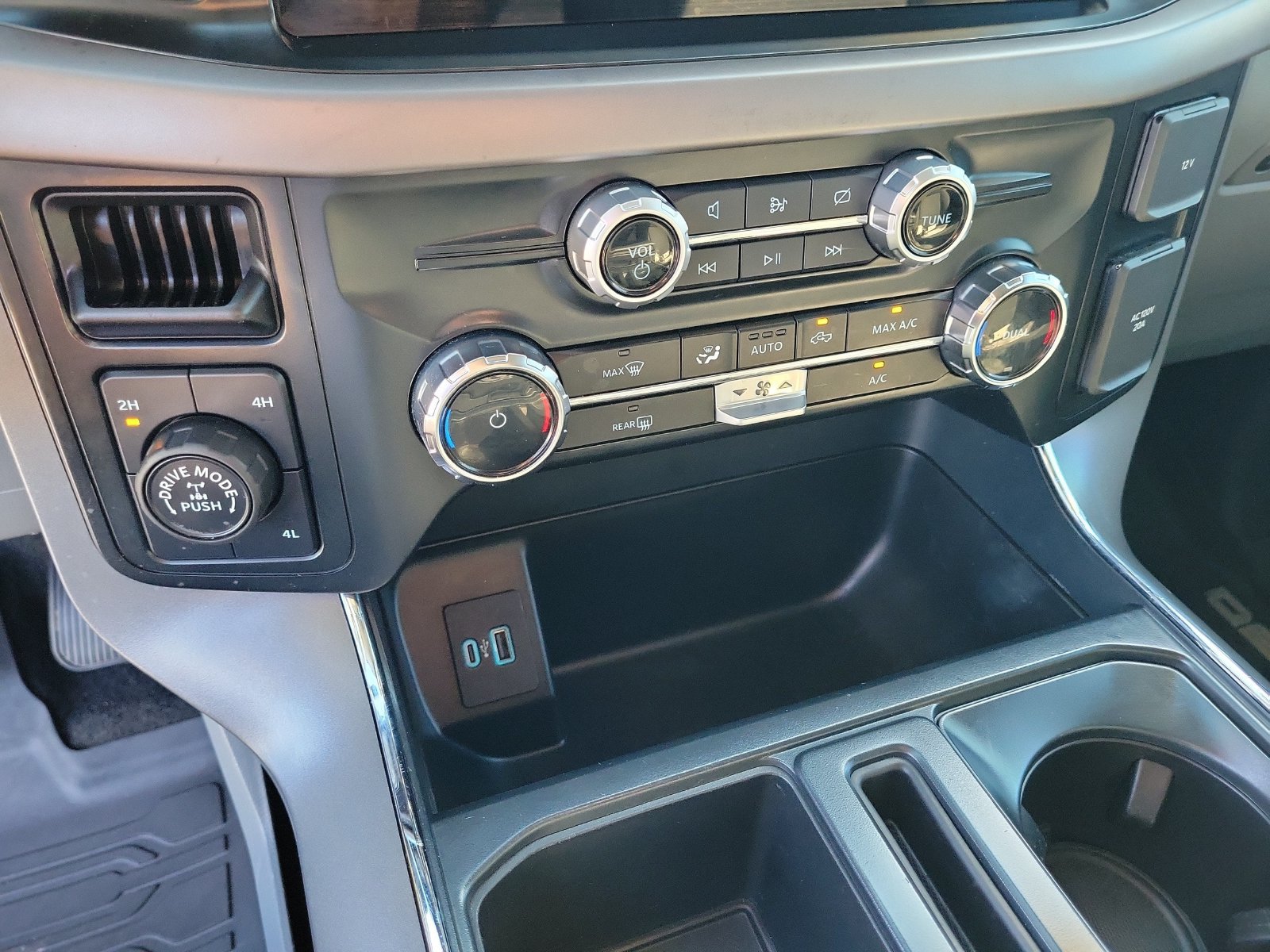 Certified 2024 Ford F150 XLT w/ Mobile Office Package AWD/4WD image 27