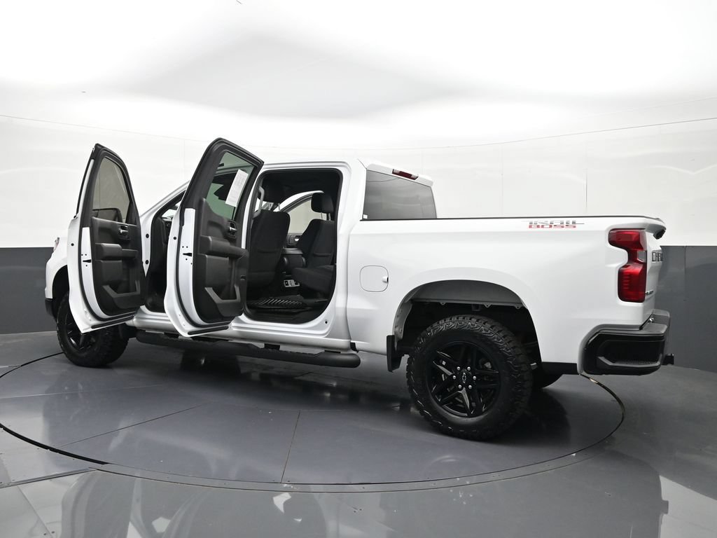Used 2024 Chevrolet Silverado 1500 Custom Trail Boss AWD/4WD image 41