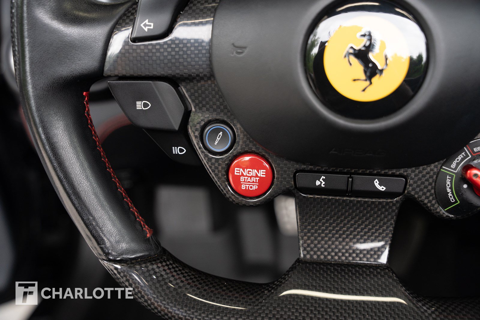 Used 2020 Ferrari Portofino RWD image 25