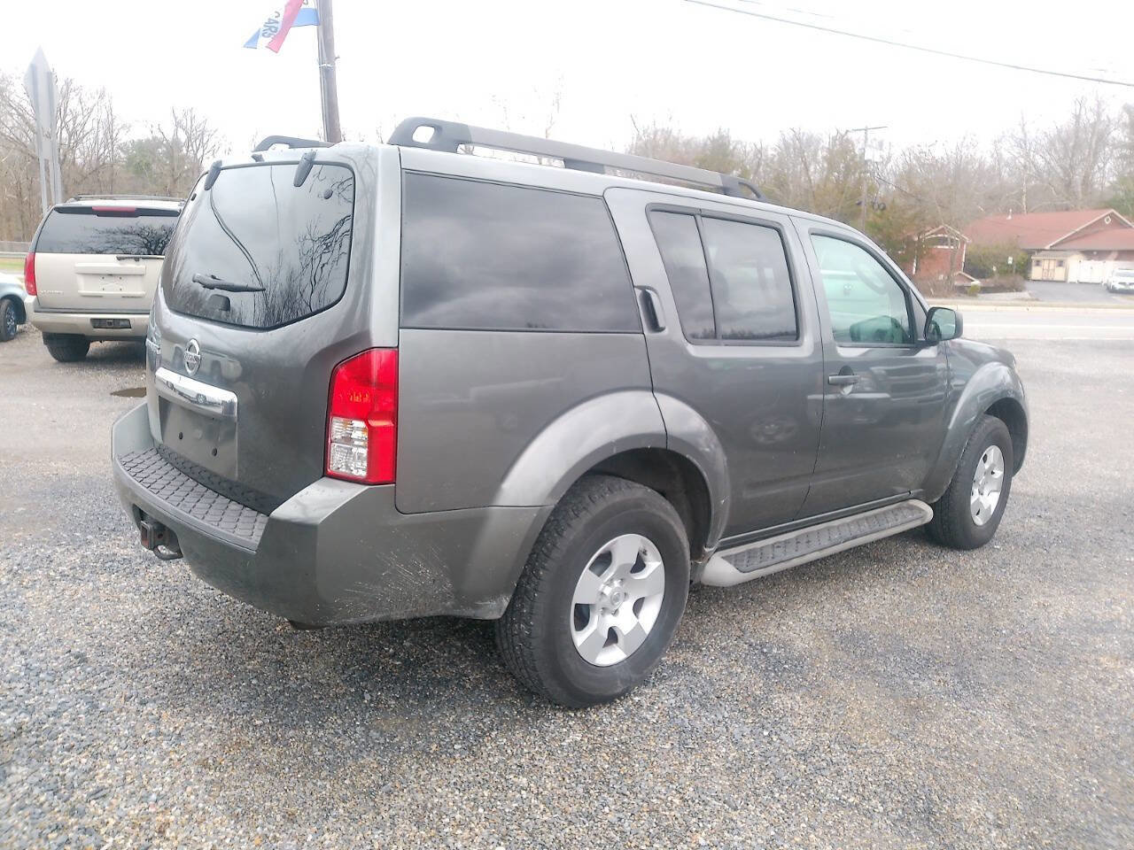 Used 2009 Nissan Pathfinder S image 16