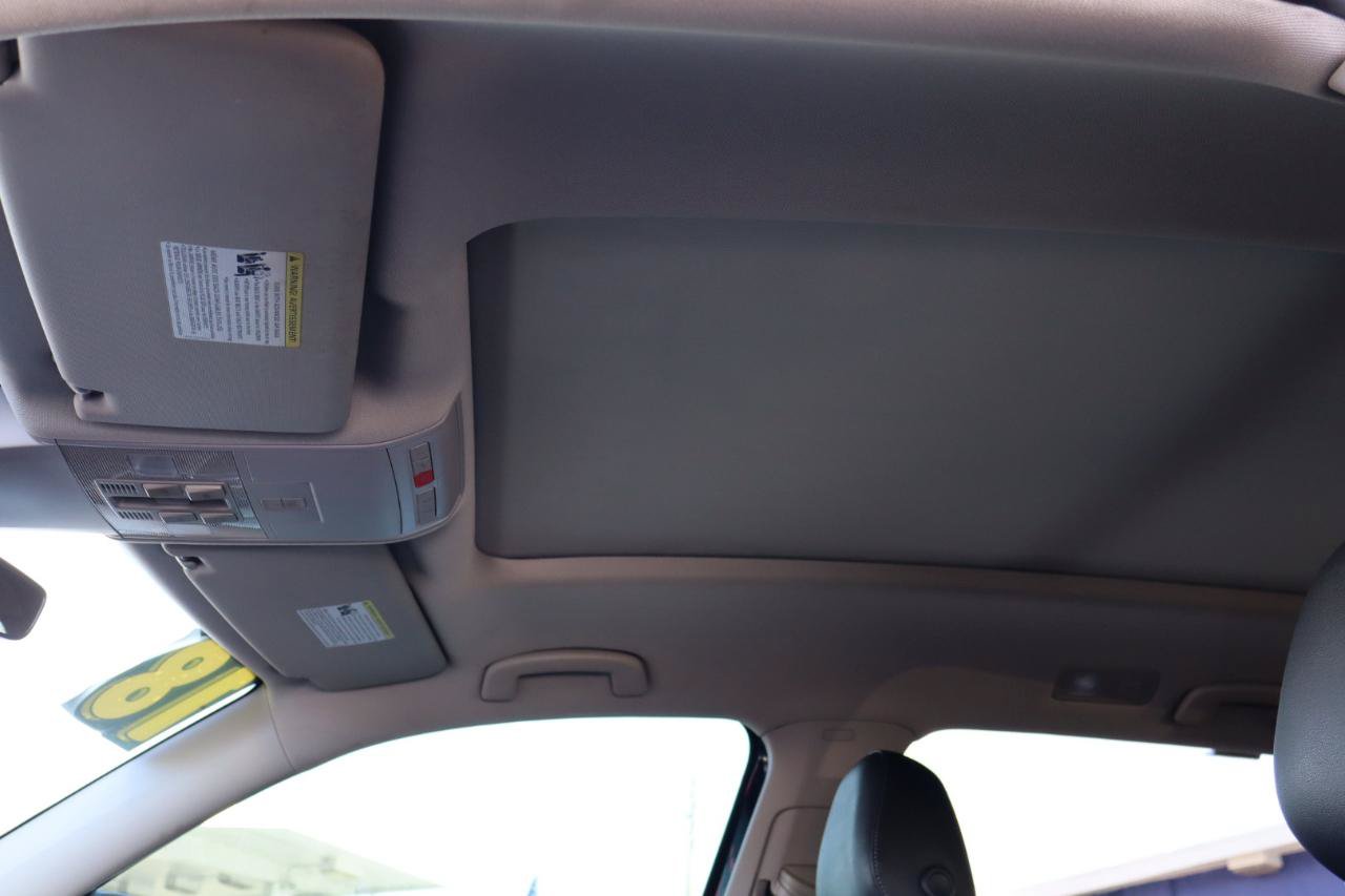 Used 2018 Volkswagen Atlas SEL FWD image 26