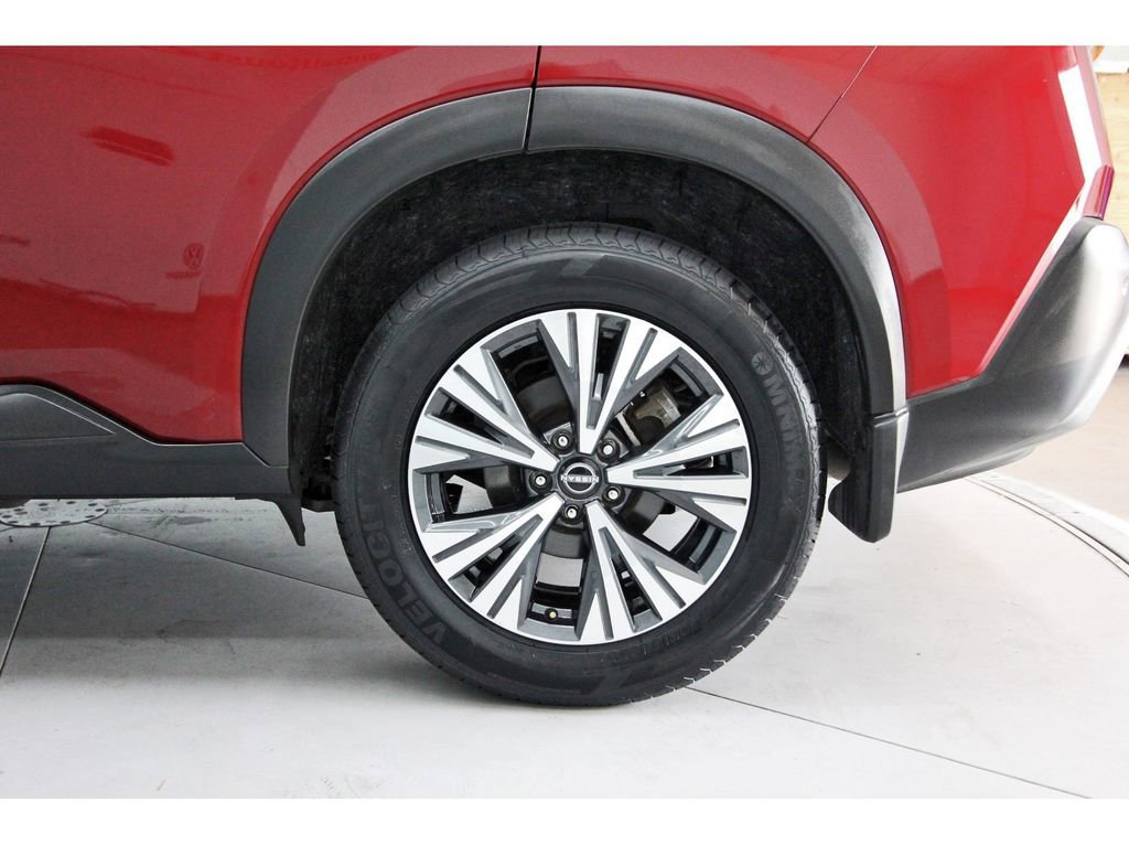 Used 2023 Nissan Rogue SV w/ SV Premium B Package FWD image 30